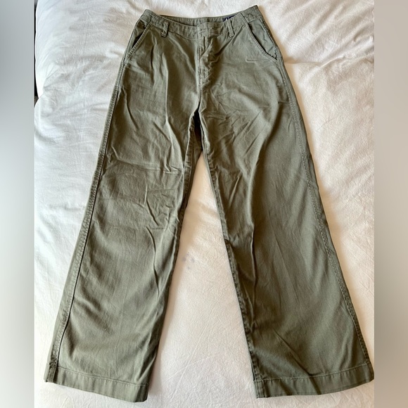Gap High Rise Loose Khaki - Picture 1 of 4